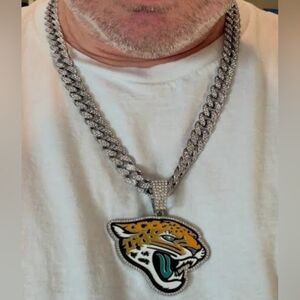 Jacksonville Jaguars 20" Or 24" iced Out cuban Chain Necklace